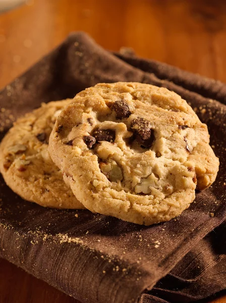 Chocolate chip cookies sköt med selektiv inriktning. — Stockfoto