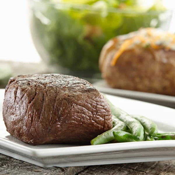 Sirloin steak dinner — Stock Photo, Image