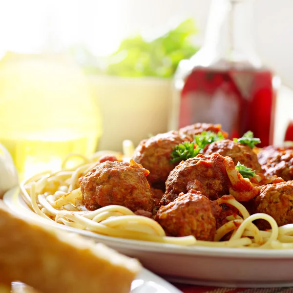 Rejäl spagetti middag — Stockfoto