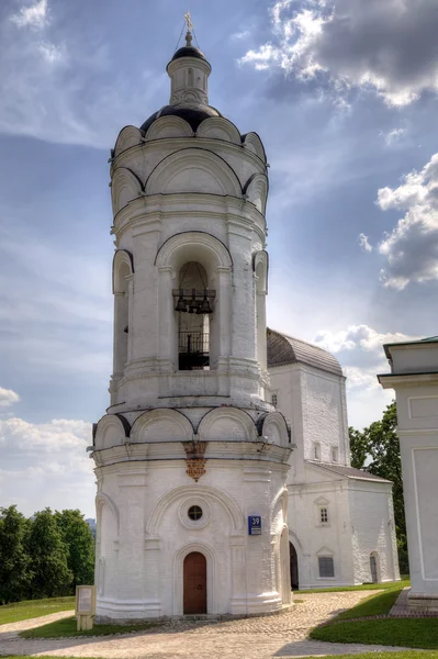 Glockenturm der Kirche St. Georgius — Stockfoto