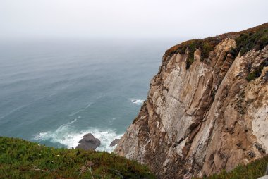 Cabo da Roca (Cape Roca) ma en batı kapsamını oluşturan bir pelerin olduğunu