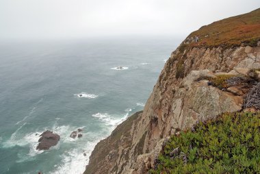 Cabo da Roca (Cape Roca) ma en batı kapsamını oluşturan bir pelerin olduğunu