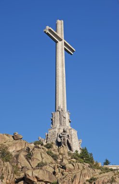 çapraz düşmüş vadisinde (valle de los caidos). Madrid, İspanya.