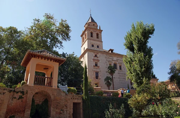 Chirch svaté Marie. Alhambra, granada, Španělsko. — Stock fotografie