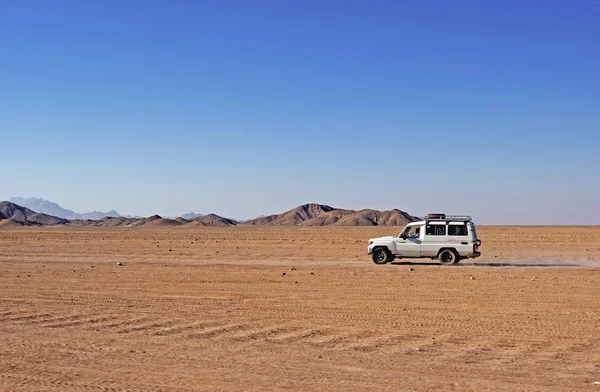 Mısır çölde Jeep safari