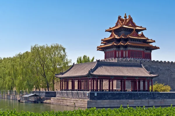 Az északnyugati sarkában a Forbidden City tower fal. Beijing, Kína — Stock Fotó