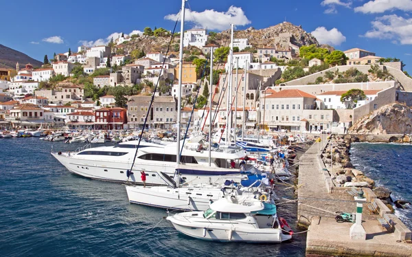 Hafen der Insel Hydra. Griechenland. — Stockfoto