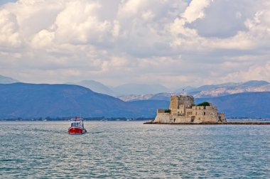 Deniz Manzaralı bourtzi Kalesi, nafplion, Yunanistan