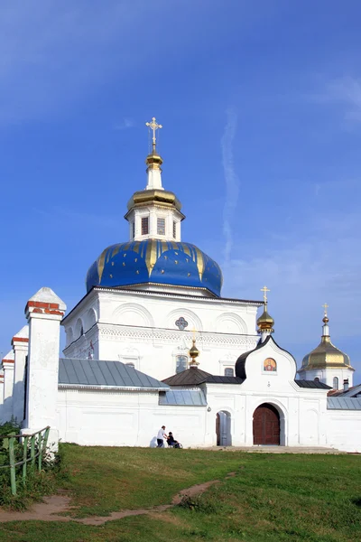 Mosteiro de homem de Abalaksky Piously-Znamensky. Aldeia Abalak de t — Fotografia de Stock