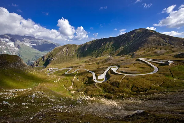 Carretera alpina alta —  Fotos de Stock
