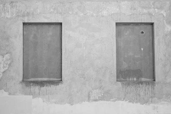 Пустые рамы на стене — стоковое фото