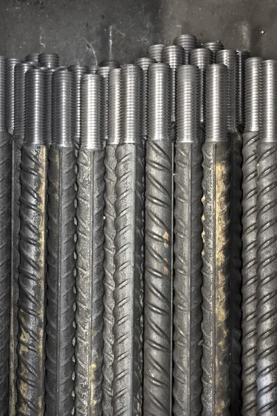 Metalen ankerstang, close-up van schroefdraad — Stockfoto