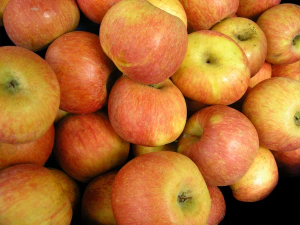Montón de manzanas maduras — Foto de Stock