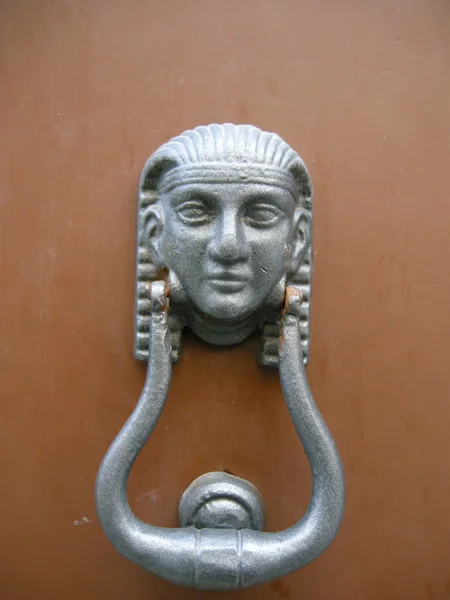 Egyptische deur knocker — Stockfoto