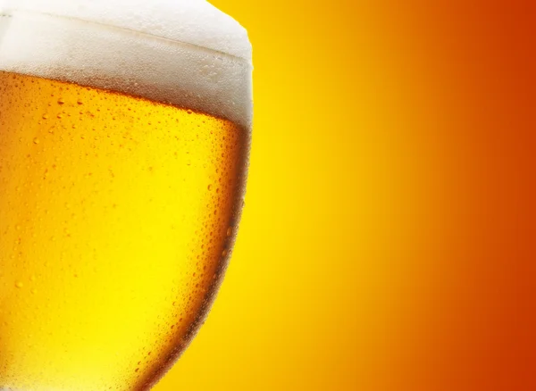 Bicchiere e birra — Foto Stock