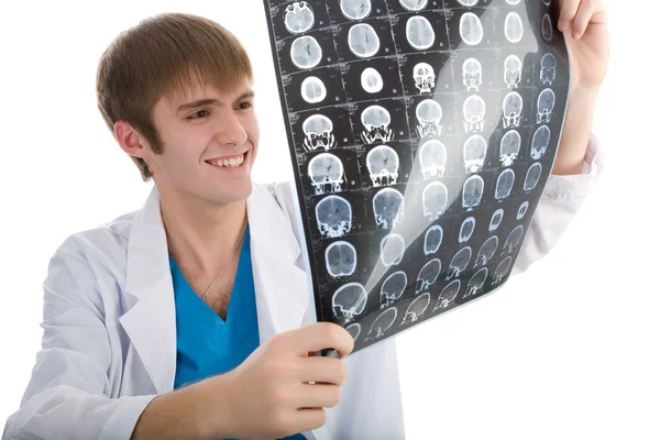 Lekarz mężczyzna patrząc na białym tle tomografia — Zdjęcie stockowe
