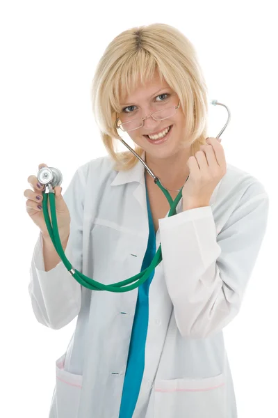 Attraente medico femminile isolato sul bianco — Foto Stock