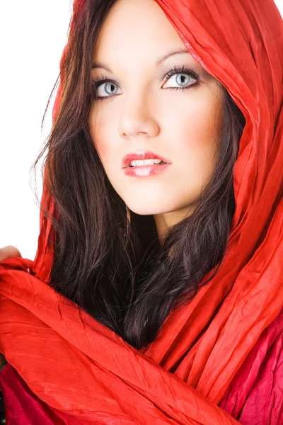 Portret van sexy Kaukasische jonge vrouw met hoofddoek geïsoleerd — Stockfoto