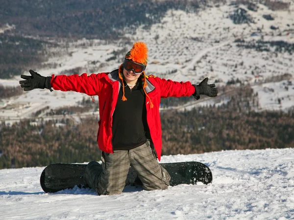 Snowboardåkare med snowboard porträtt — Stockfoto