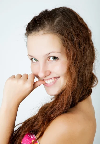 Piękna uśmiechnięta kobieta — Zdjęcie stockowe