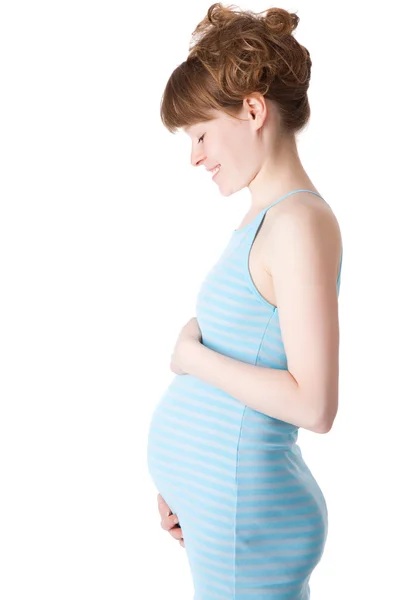 Donna caucasica incinta su sfondo bianco — Foto Stock