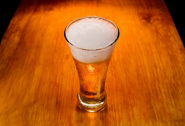 Szkło piwne — Zdjęcie stockowe