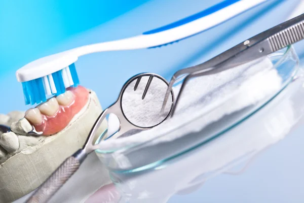 Diş kontrolü ve diş bakımı — Stok fotoğraf