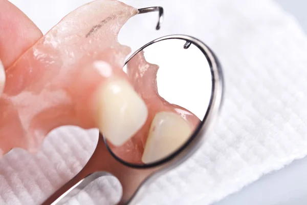 Οδοντιατρική περίθαλψη ελέγχου και δοντιών — Φωτογραφία Αρχείου