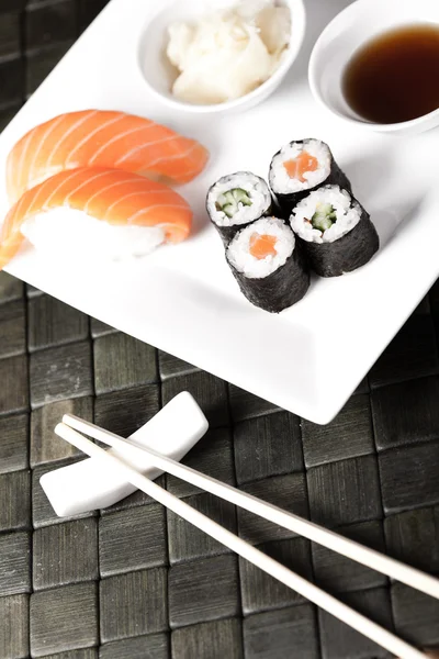 Sushi plate, close-up — Stock Photo, Image