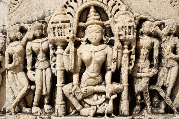 在印度的 ranakpur 耆那教寺庙雕刻 — 图库照片