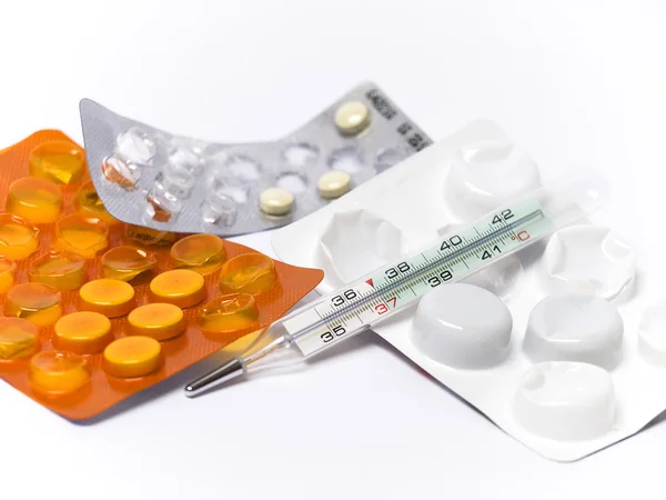 Gyógyszerek és a láz — Stock Fotó