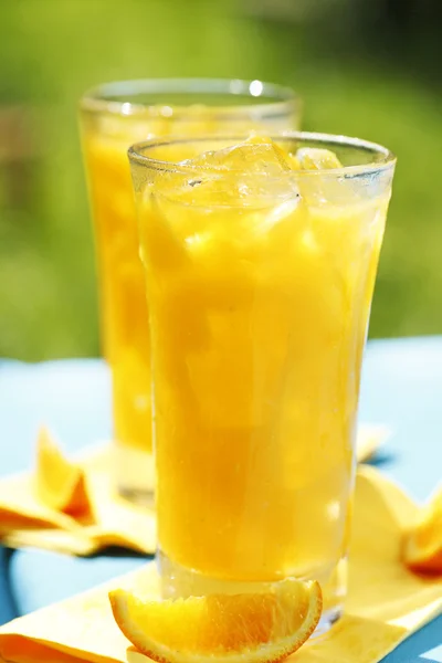 Nypressad apelsinjuice — Stockfoto