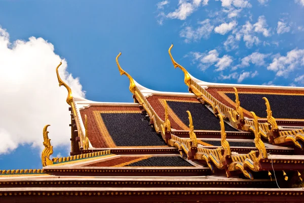 Telhado Wat Phra Kaew Tailândia — Fotografia de Stock