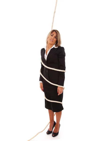 Geschäftsfrau mit Seil gefesselt — Stockfoto