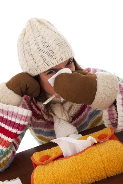 Frau mit Grippesymptomen — Stockfoto