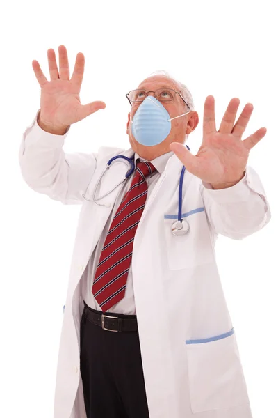 Médico senior con máscara — Foto de Stock