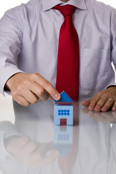 Biznesmen, sprzedaż domu — Zdjęcie stockowe