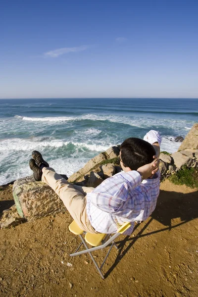 Enjoying the Ocean view — Stock Photo, Image