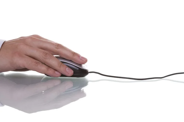 Mão usando um mouse — Fotografia de Stock