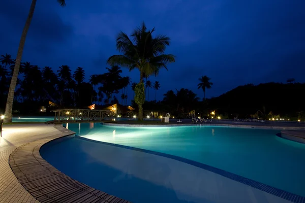 Resort bei Nacht — Stockfoto