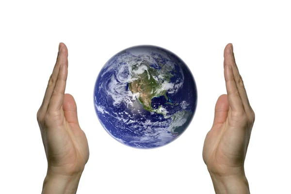 Земля между двумя руками 1 — стоковое фото