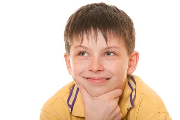 Närbild glad pojke i gult — Stockfoto