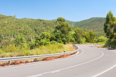 Portekiz dağlık yol