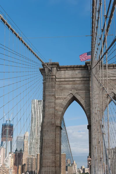 Die brooklyn bridge in new-york — Stockfoto