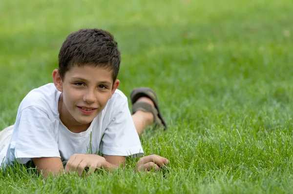 Sorrindo adolescente — Fotografia de Stock