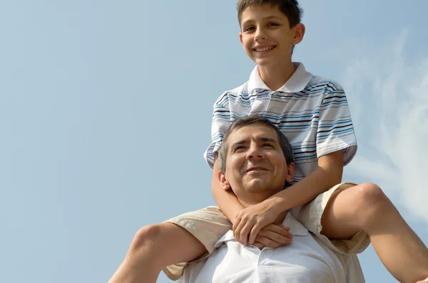Otec a jeho syn venkovní — Stock fotografie