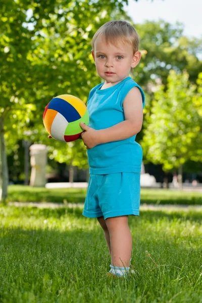 With a ball in the park — Stock Photo, Image
