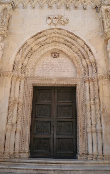 Magnifica Cattedrale di San Giacomo a Sibenik — Foto Stock
