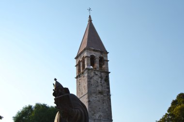 gregory nin, Diocletianus Sarayı'nın heykeli