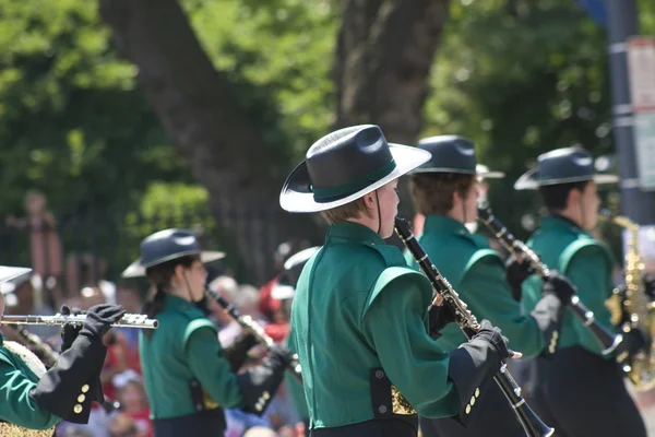Marching band on Fourth of July in Washinton DC. — Stock Photo, Image